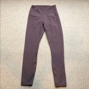 Lululemon align crop in mauve.